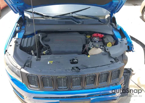 2021 Jeep Compass Altitude 4X4 из США, поврежденный, VIN 3C4NJDBB2MT592745